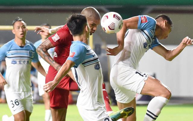 v体育-不满被河南逼平 范加斯特：下一场德比战死磕对手